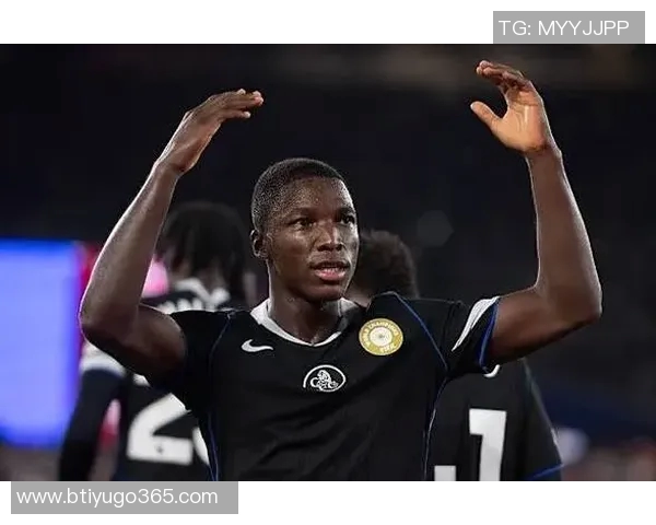 英媒称皇马巴黎关注切尔西凯塞多交易难度大